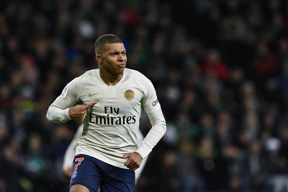 体操世锦赛首金背后：17岁洪渊明如何靠“极致稳定”逆转夺冠？